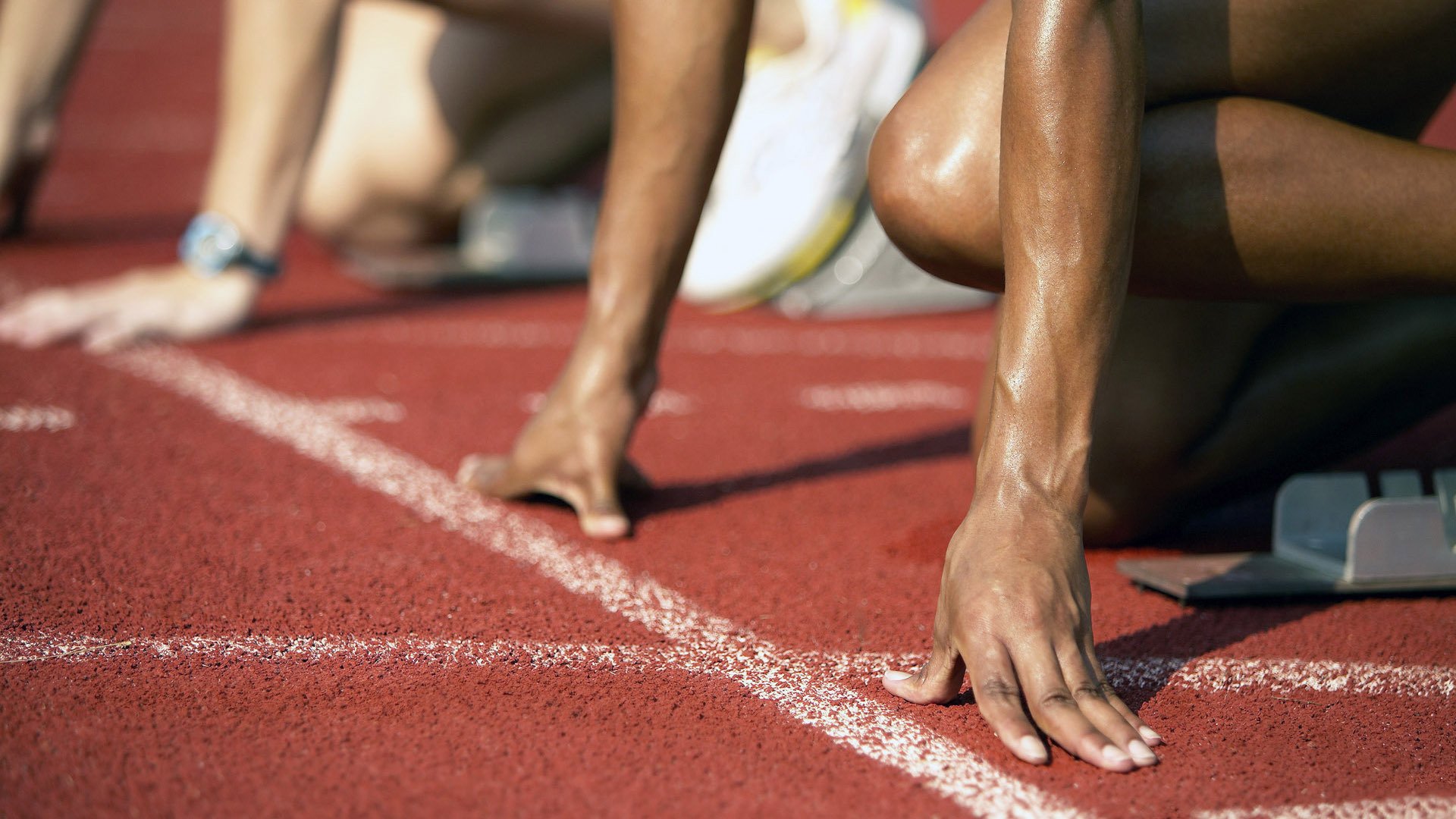 赛道与球场，当F1年度争冠焦点战遇上澳大利亚斩落塞维利亚