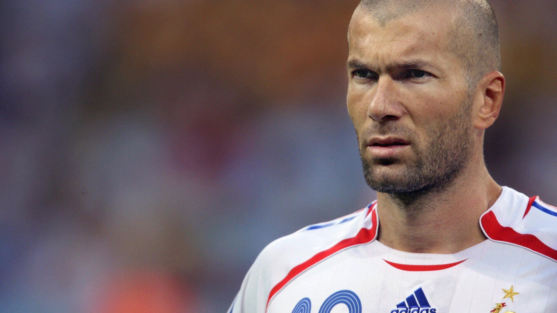 激战法兰西之巅，2026世界杯E组强强对话，穆西亚拉闪耀全场率法国险胜西班牙